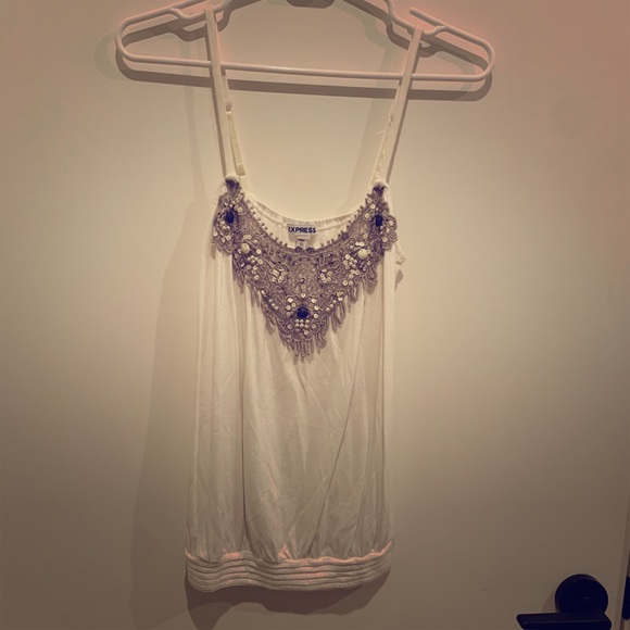 Ivory Tank - Picture 1 of 7